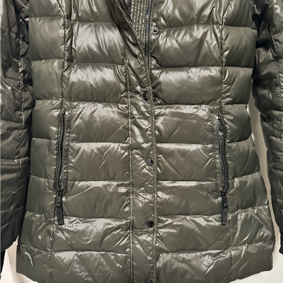 S13 Brand Women's Olive Green Puffer Jacket with Faux Fur Hood - Picture 2 of 7